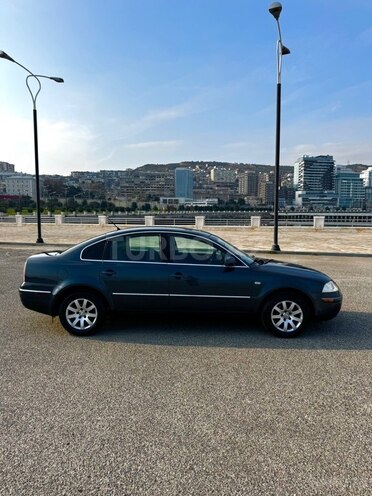 Volkswagen Passat 2004, 280,000 km - 1.8 л - Bakı