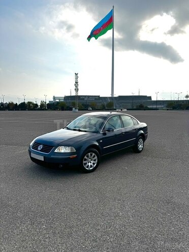 Volkswagen Passat 2004, 280,000 km - 1.8 л - Bakı