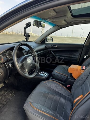 Volkswagen Passat 2004, 280,000 km - 1.8 л - Bakı