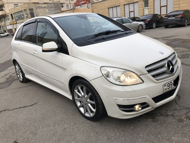 Mercedes B 170 2009, 176,000 km - 1.7 l - Sumqayıt