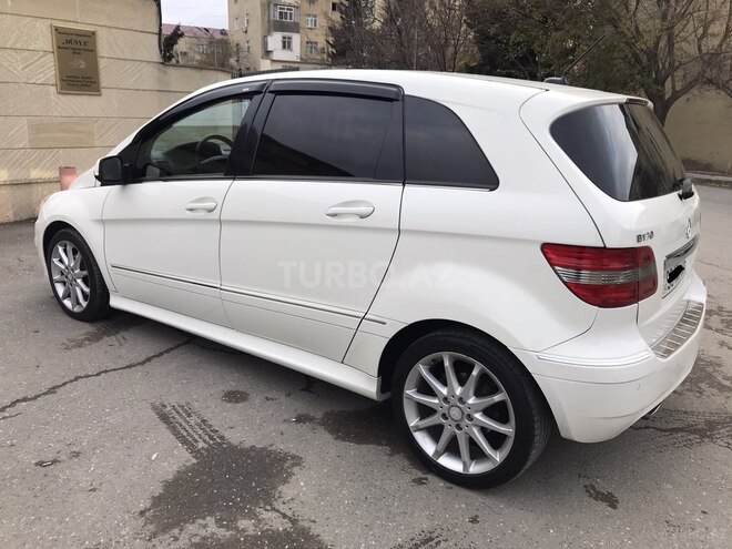 Mercedes B 170 2009, 176,000 km - 1.7 l - Sumqayıt