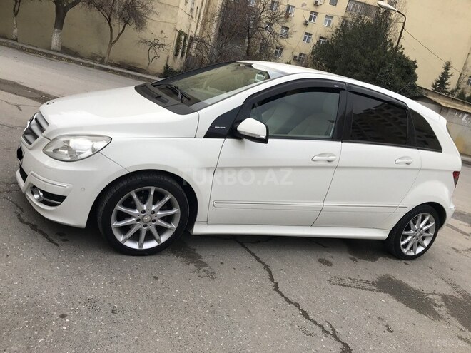 Mercedes B 170 2009, 176,000 km - 1.7 l - Sumqayıt