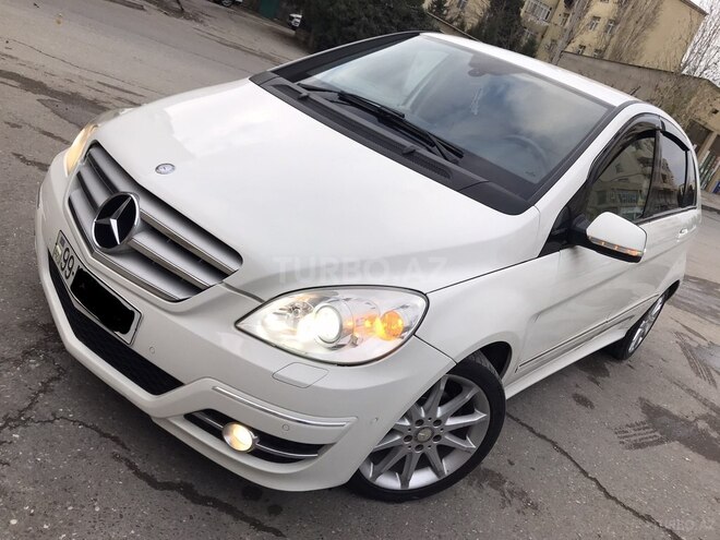 Mercedes B 170 2009, 176,000 km - 1.7 l - Sumqayıt