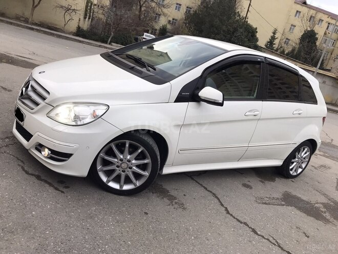 Mercedes B 170 2009, 176,000 km - 1.7 l - Sumqayıt