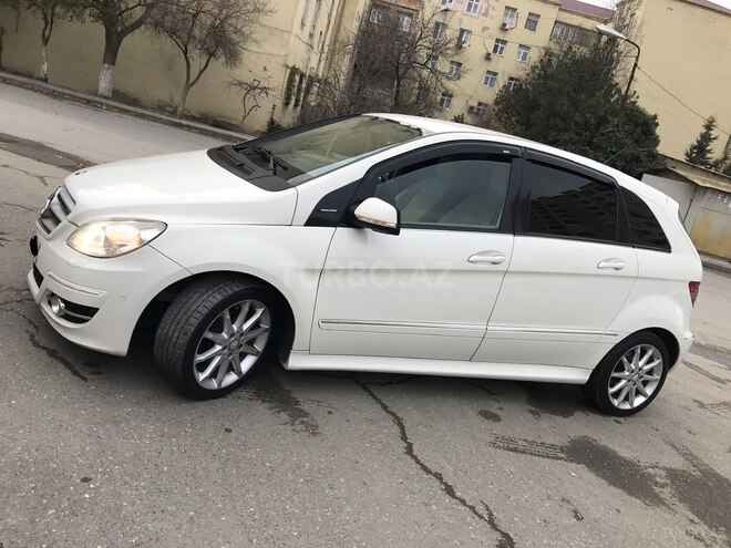 Mercedes B 170 2009, 176,000 km - 1.7 l - Sumqayıt
