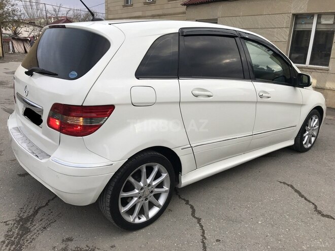 Mercedes B 170 2009, 176,000 km - 1.7 l - Sumqayıt
