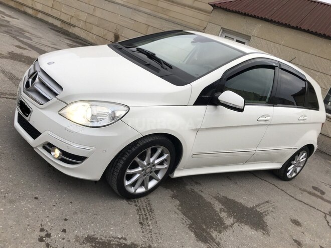Mercedes B 170 2009, 176,000 km - 1.7 l - Sumqayıt