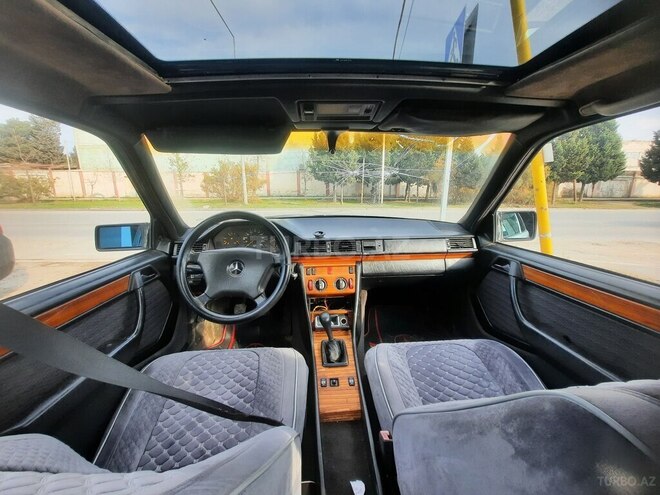 Mercedes 200 E 1992, 466,540 km - 2.0 л - Sumqayıt