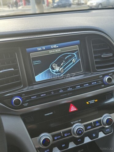Hyundai Elantra 2020, 80,000 km - 2.0 l - Gəncə