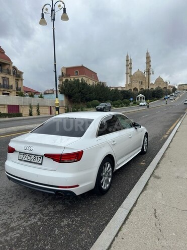 Audi A4-3