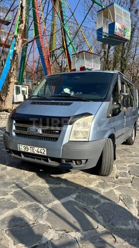 Ford Transit-1