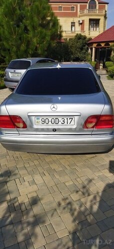 Mercedes E 230 1995, 406,000 km - 2.3 l - Sumqayıt