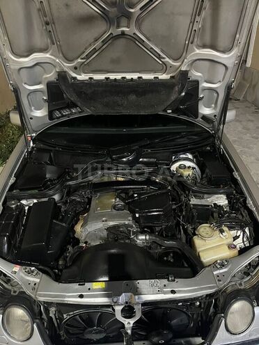 Mercedes E 230 1995, 406,000 km - 2.3 l - Sumqayıt