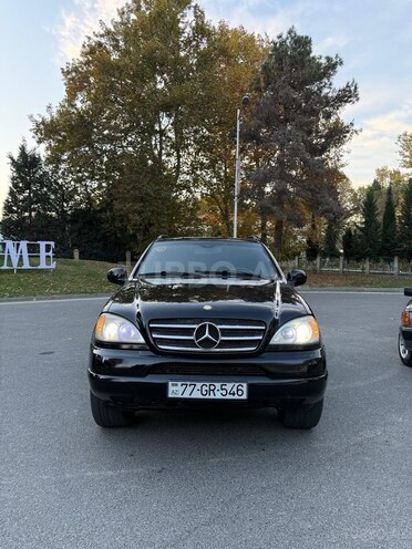 Mercedes ML 320-1