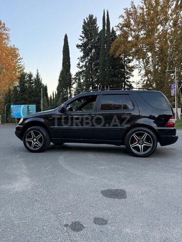 Mercedes ML 320-6