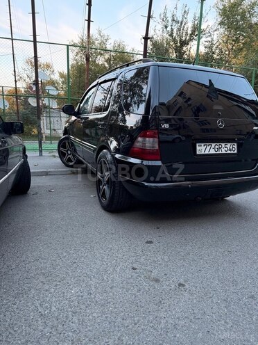 Mercedes ML 320-7