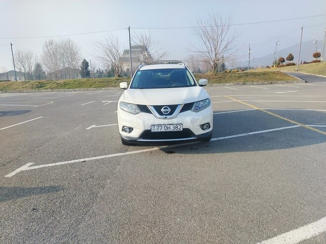 Nissan X-Trail 2015, 186,477 km - 2.5 l - Qəbələ