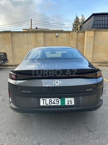Changan Qiyuan A05 2025, 0 km - 1.5 l - Bakı