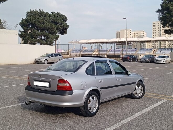 Opel Vectra 1998, 314,267 km - 1.8 l - Sumqayıt