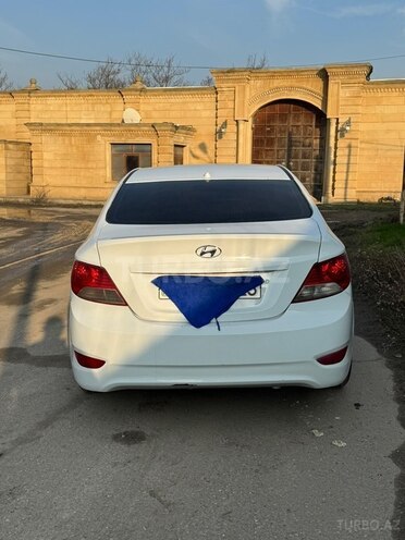 Hyundai Accent 2012, 300,000 km - 1.6 l - Bakı