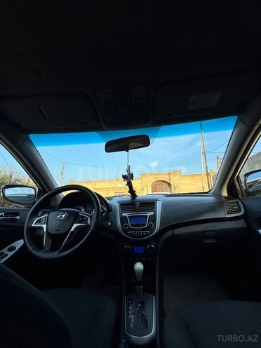 Hyundai Accent 2012, 300,000 km - 1.6 l - Bakı