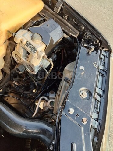 Mercedes C 200 1995, 331,000 km - 2.0 l - Bakı