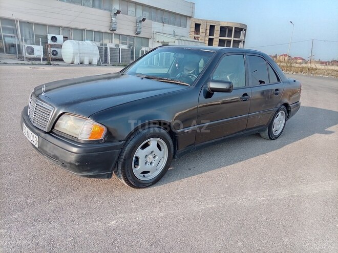 Mercedes C 200 1995, 331,000 km - 2.0 l - Bakı