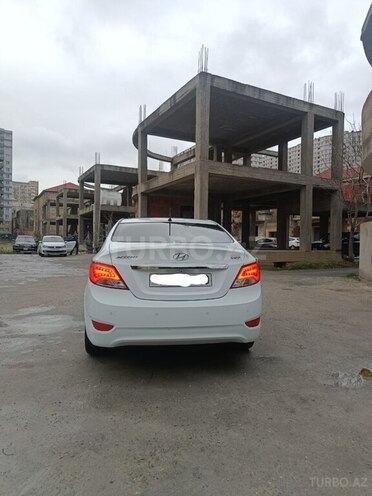 Hyundai Accent 2015, 168,000 km - 1.6 l - Bakı