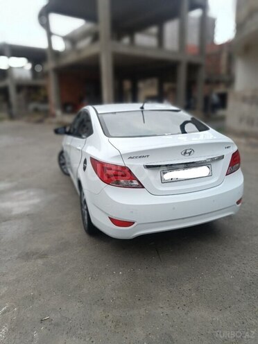 Hyundai Accent 2015, 168,000 km - 1.6 l - Bakı