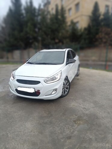 Hyundai Accent 2015, 168,000 km - 1.6 l - Bakı