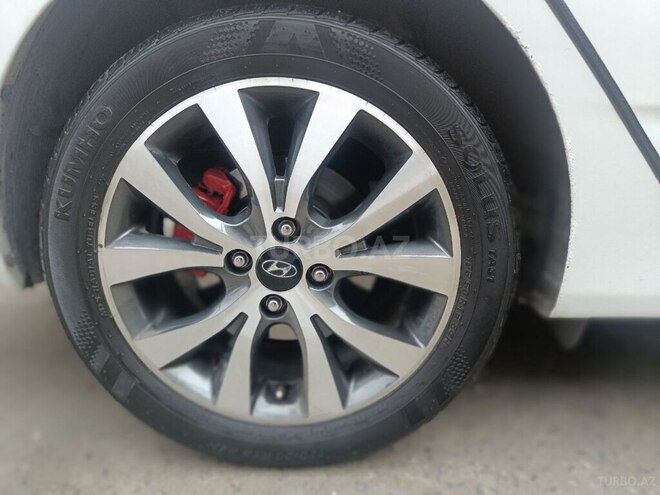Hyundai Accent 2015, 168,000 km - 1.6 l - Bakı