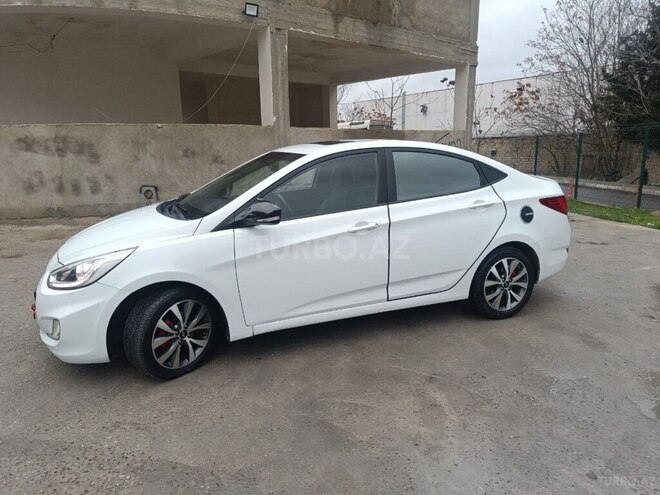 Hyundai Accent 2015, 168,000 km - 1.6 l - Bakı