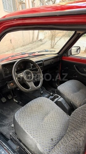 LADA (VAZ) Niva-8