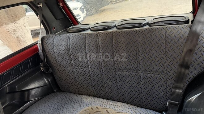 LADA (VAZ) Niva-9