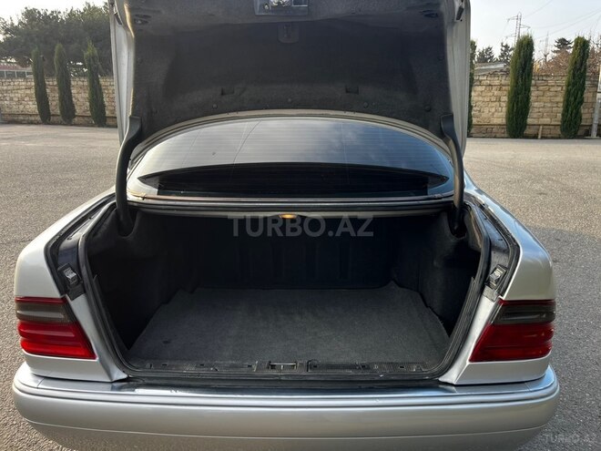 Mercedes E 240 1998, 485,000 km - 2.4 l - Bakı