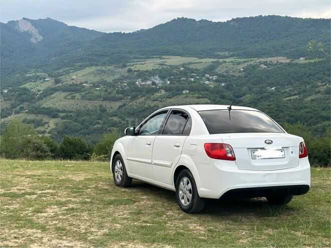 Kia Rio 2011, 248,500 km - 1.4 l - Bakı