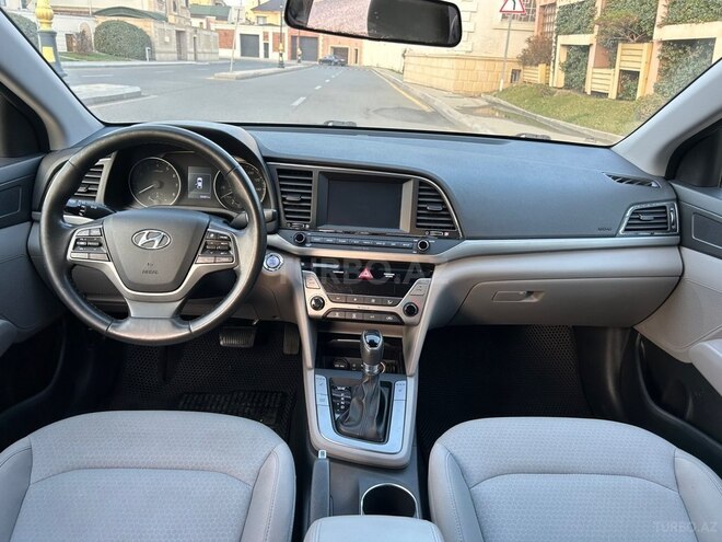 Hyundai Elantra 2016, 98,000 km - 2.0 l - Bakı