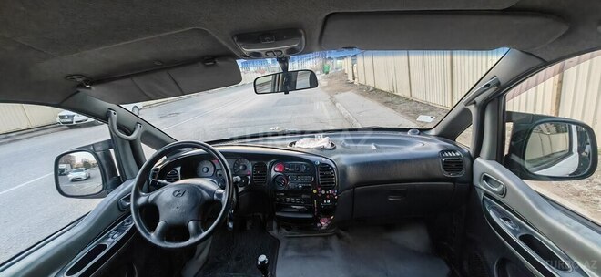 Hyundai H-1 2006, 320,000 km - 2.5 l - Bakı