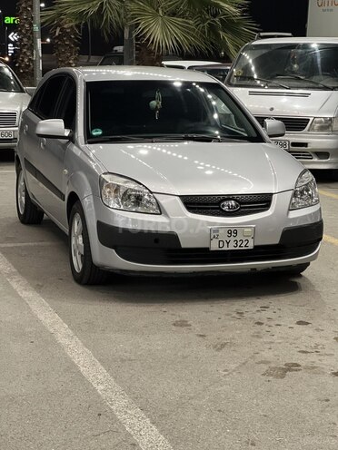 Kia Rio 2006, 411,000 km - 1.5 l - Ucar