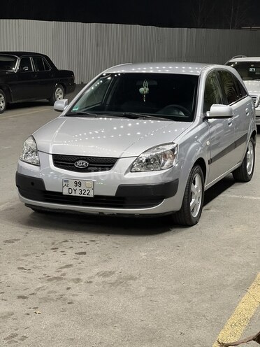 Kia Rio 2006, 411,000 km - 1.5 l - Ucar