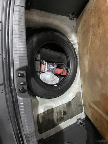 Kia Rio 2006, 411,000 km - 1.5 l - Ucar