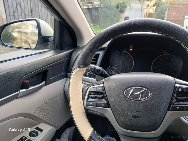 Hyundai Elantra 2017, 145,000 km - 2.0 l - Bakı