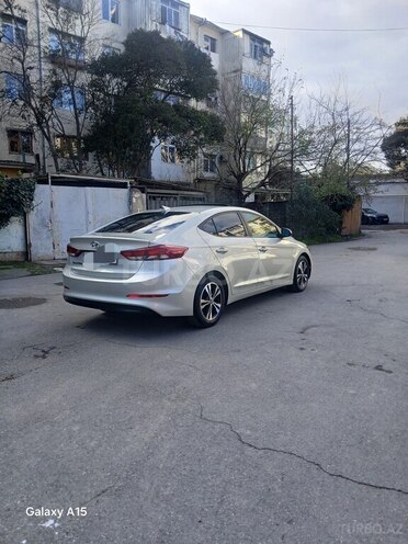 Hyundai Elantra 2017, 145,000 km - 2.0 l - Bakı