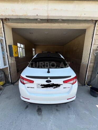 Kia Optima 2011, 131,000 km - 2.0 л - Salyan