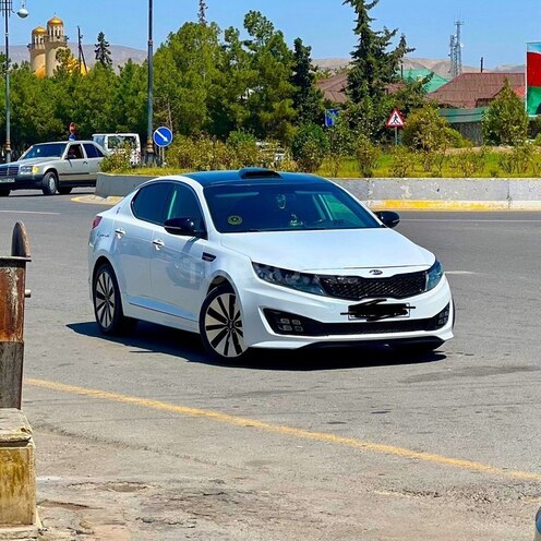 Kia Optima 2011, 131,000 km - 2.0 л - Salyan