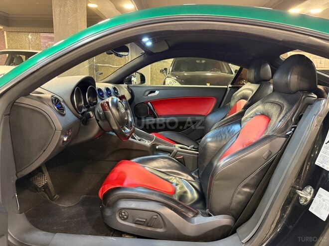 Audi TT-11