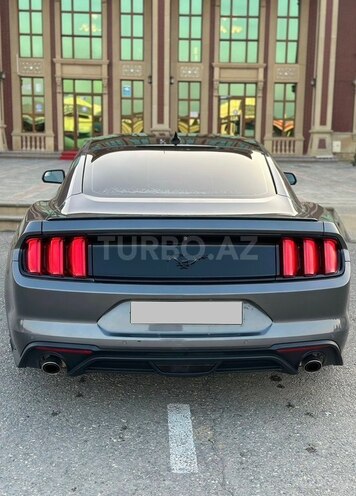 Ford Mustang-2