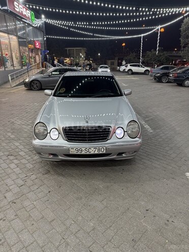 Mercedes E 220 2001, 285,700 km - 2.2 l - Bakı