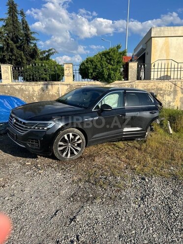 Volkswagen Touareg-3