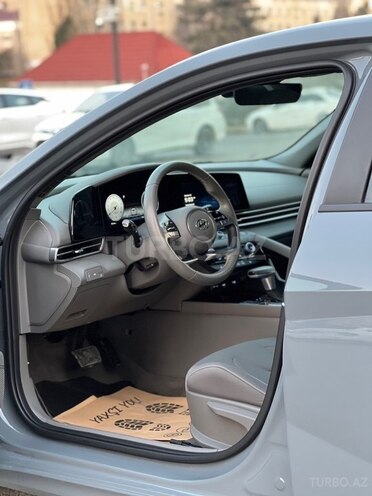 Hyundai Elantra 2022, 82,700 km - 2.0 l - Bakı